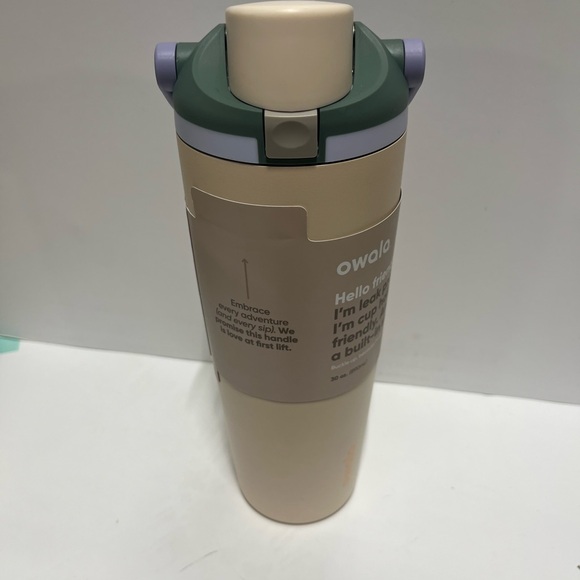 New! Owala Beige insulated Water Bottle with Built-in Straw - Picture 2 of 4